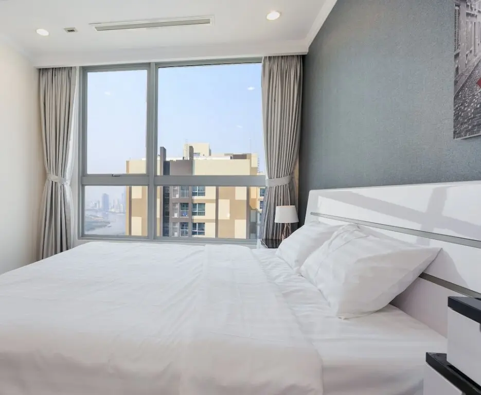 Хошимин: Laze Apartment SAIGON Vinhomes Central Park