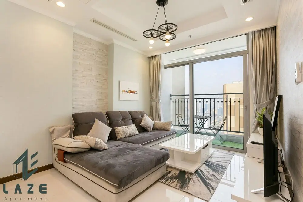 Хошимин: Laze Apartment SAIGON Vinhomes Central Park
