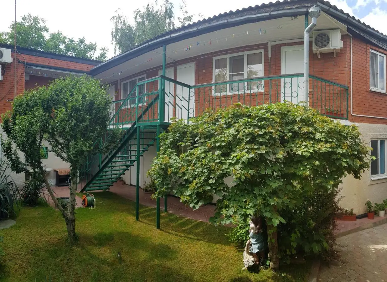 Витязево: Guest House Usadba Vladimira