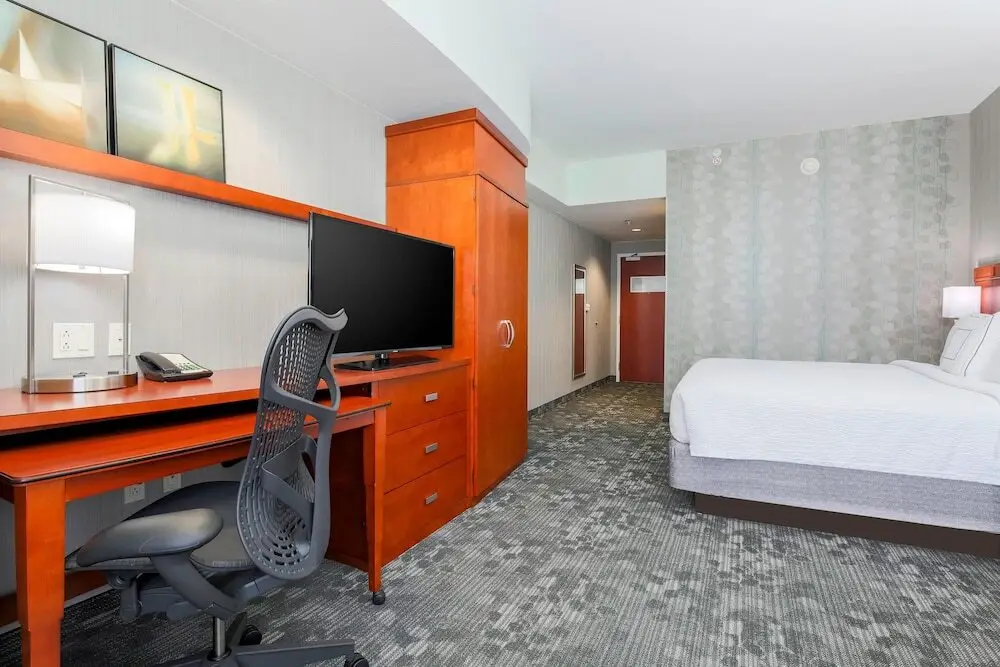 Куинён: Huong Bien Hotel