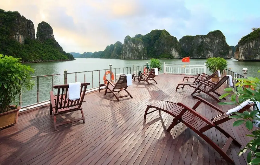 Халонг: Halong Moonlight Cruises