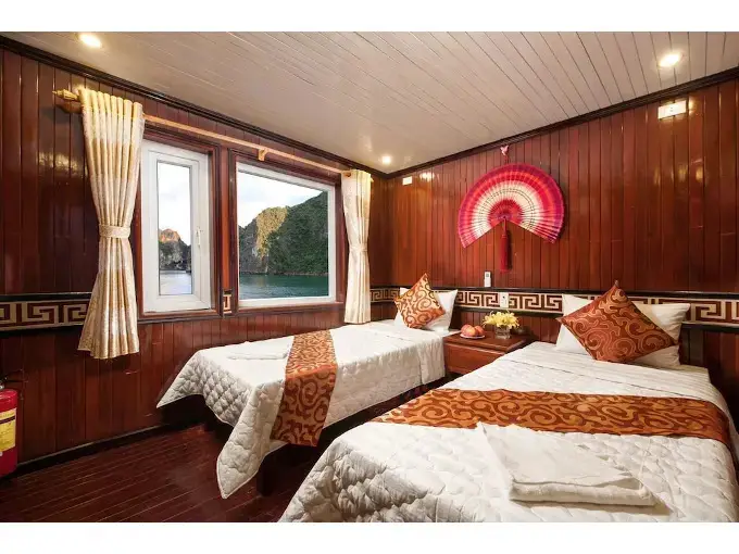 Халонг: Halong Moonlight Cruises