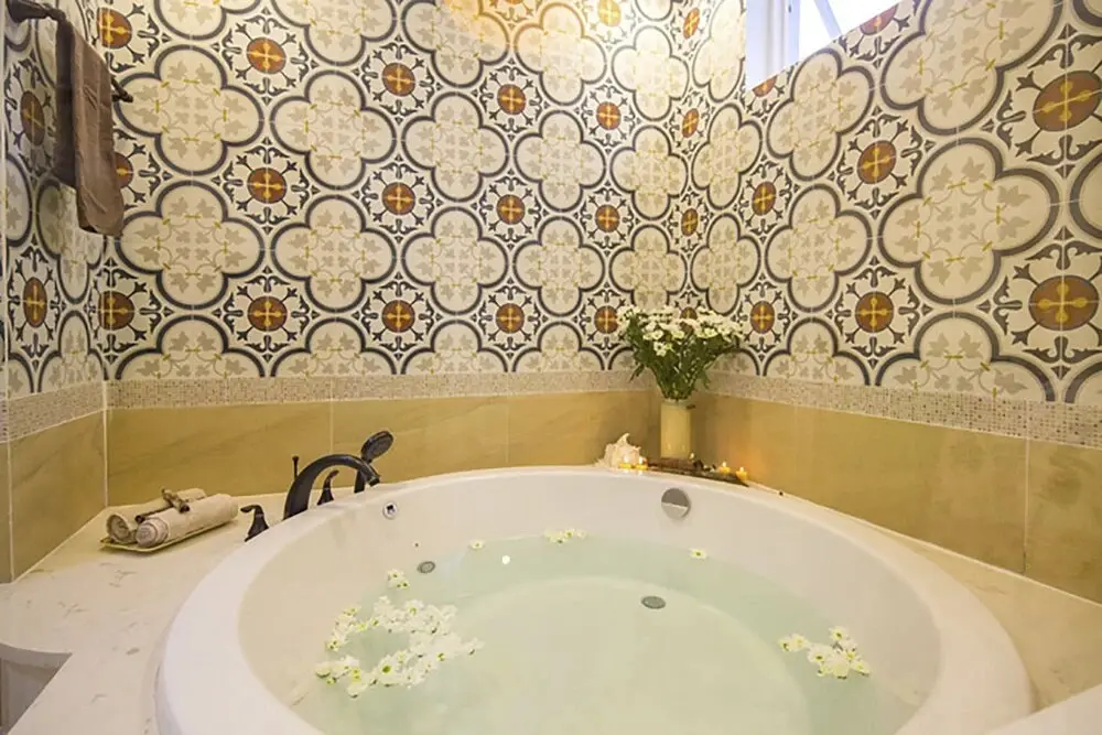 Хошимин: 1BR Victorian Apartment River View D7