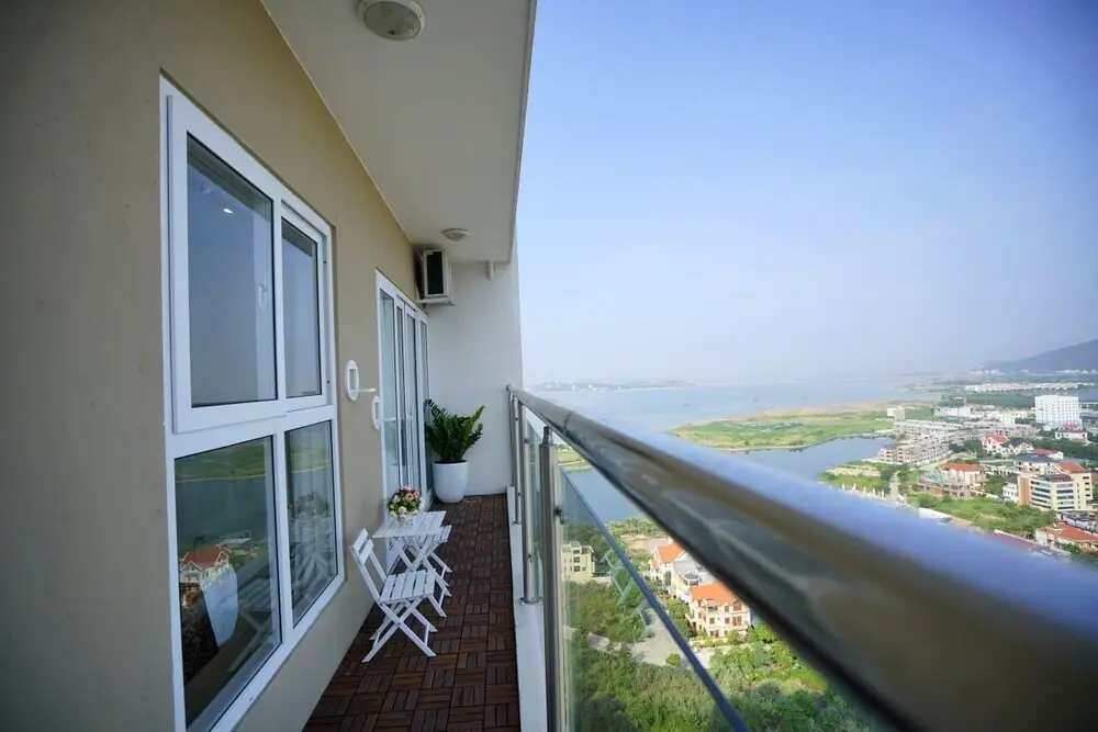 Халонг: Seabreeze Ha Long Bay