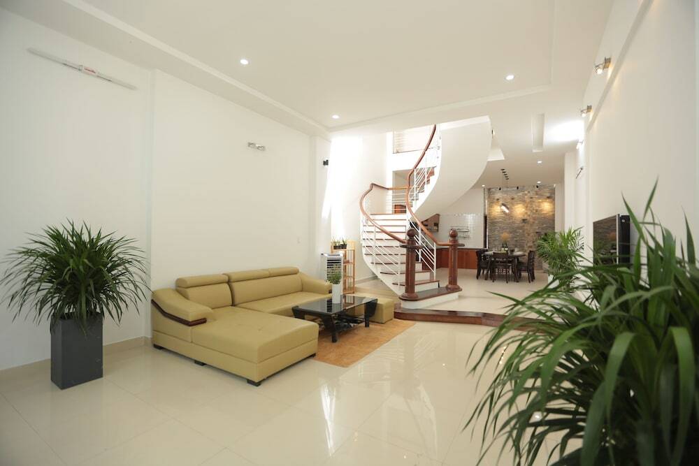 Дананг: Ben's House