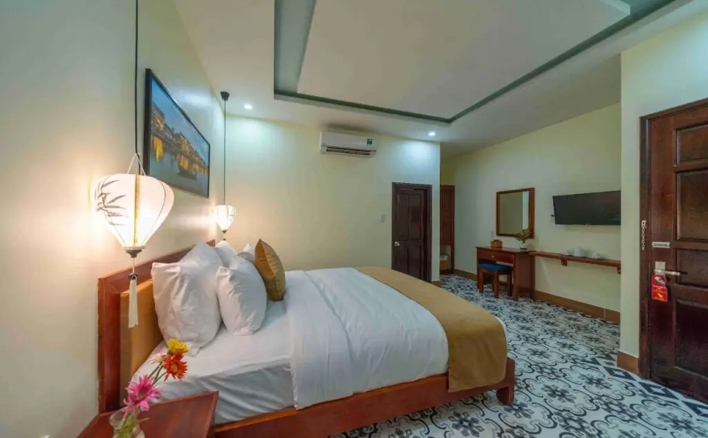 Хойан: The Lake Hoian Hotel