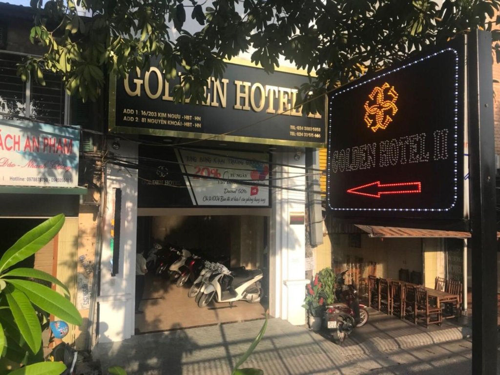 Golden hotel — фото 1