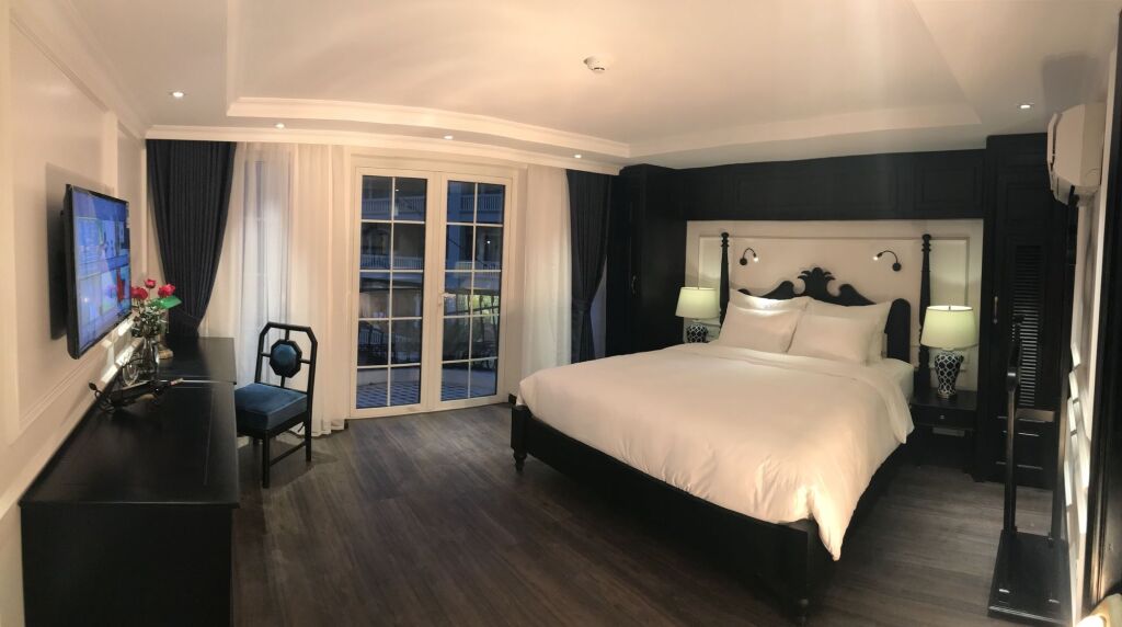 carousel image 3