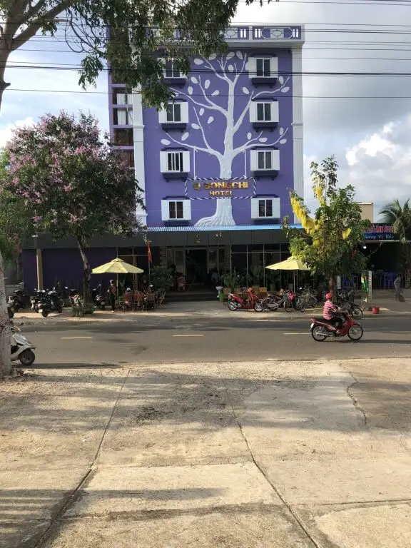 Консон: Q Song Chi Hotel