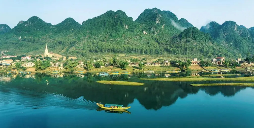 Фонг Ня: Commander Lodge