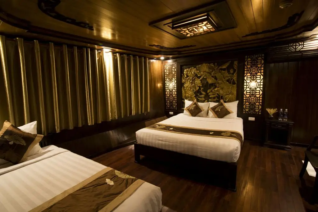 Халонг: Renea Cruises Halong