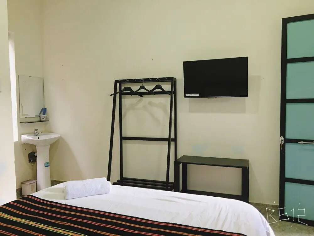 Плейку: Hani House