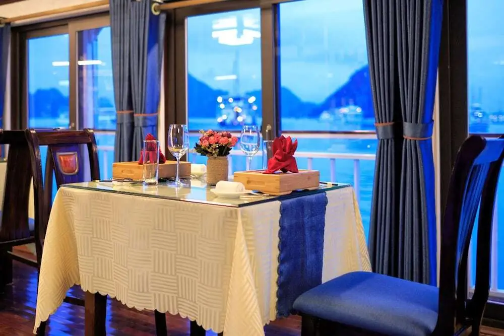 Халонг: Charm Boutique Cruise