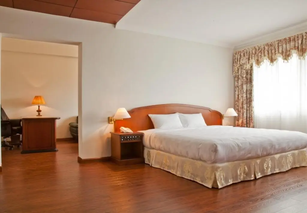 Ханой: Halais Hotel