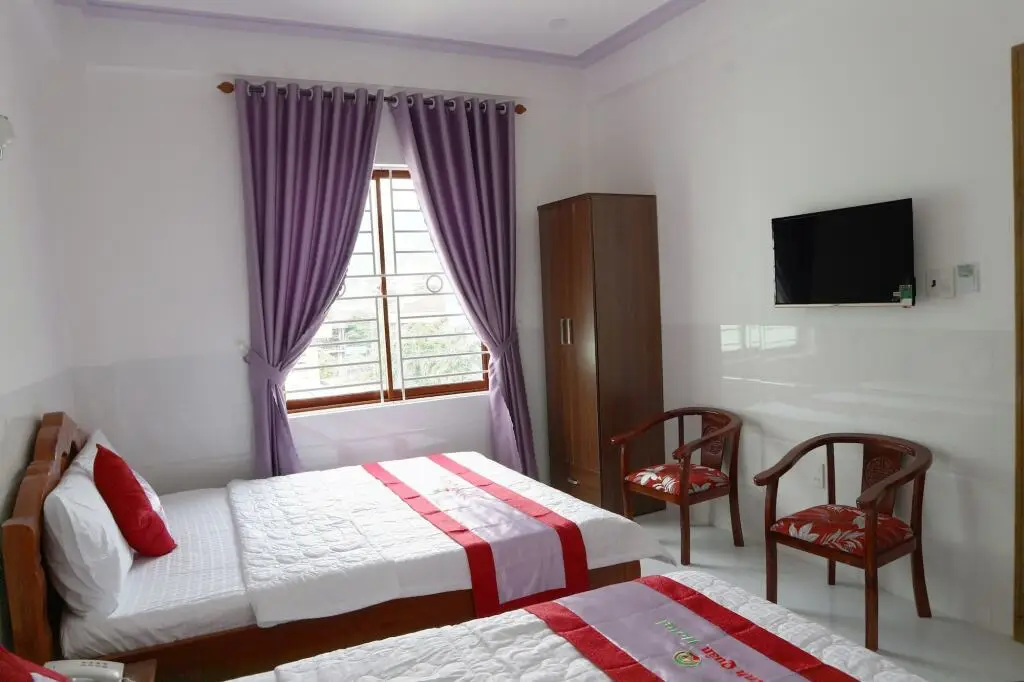 Куинён: Anh Quan Hotel