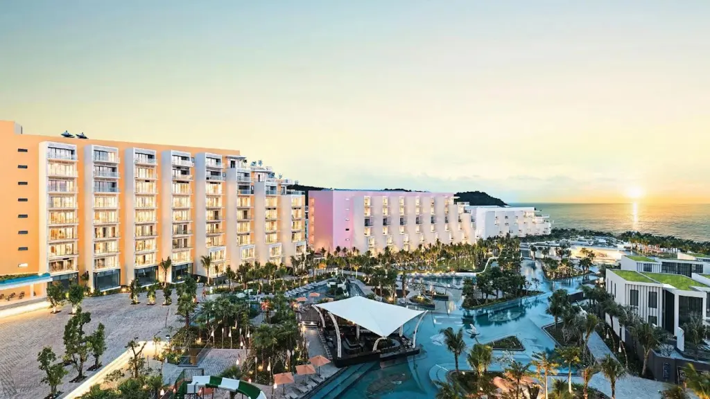 остров Фукуок: Курортный отель Premier Residences Phu Quoc Emerald Bay Managed by Accor