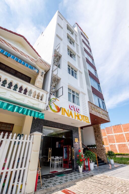 OYO 117 Gina Hotel — фото 1