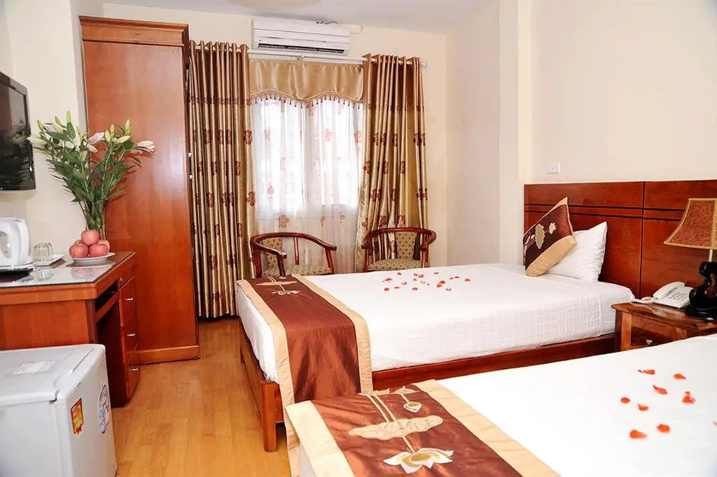 Ханой: Sunflower Hotel & Travel