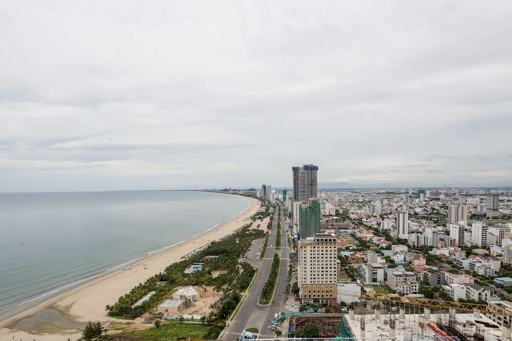 Дананг: Johnny's Luxury Apartments