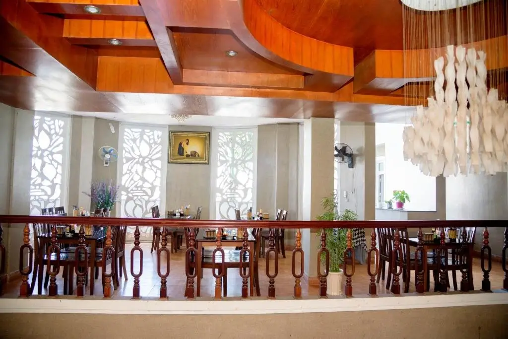 Ha Trinh Hotel — фото 1