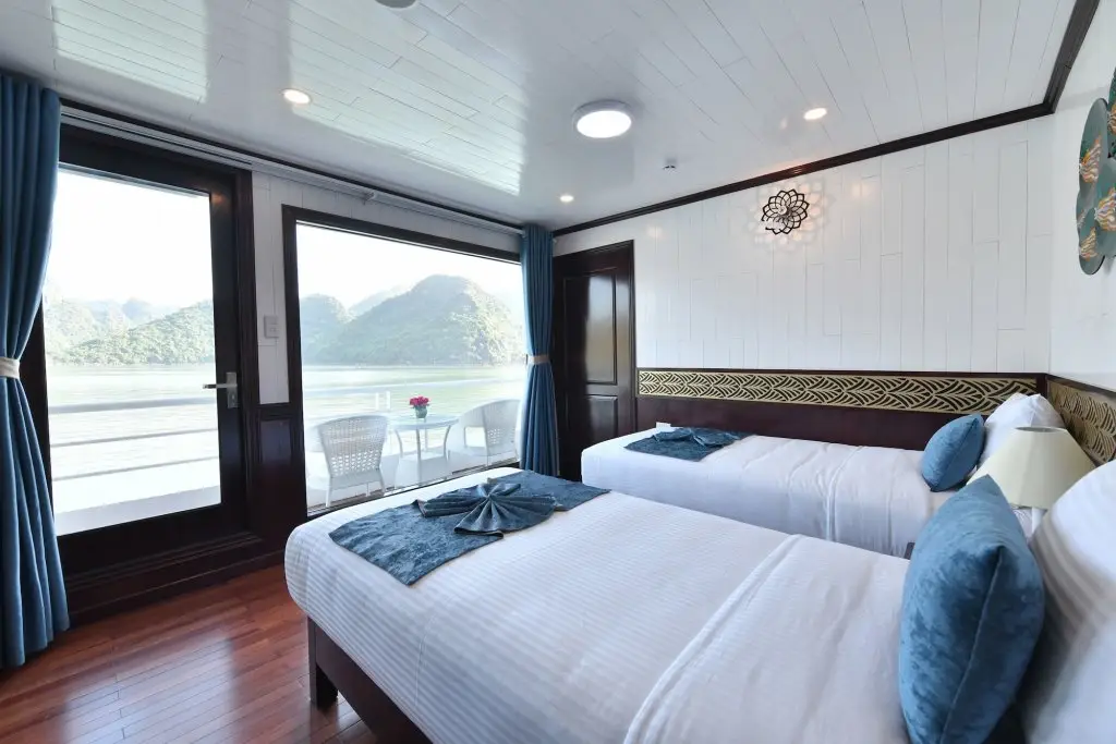 Халонг: Halong Sapphire Cruise