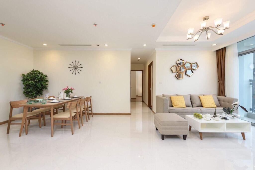 Хошимин: Homes by Christine Vinhomes Central Park