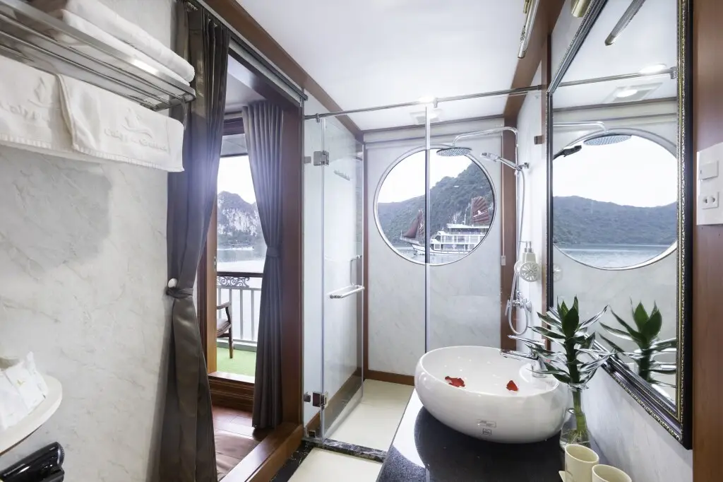 Ханой: Calypso Cruises