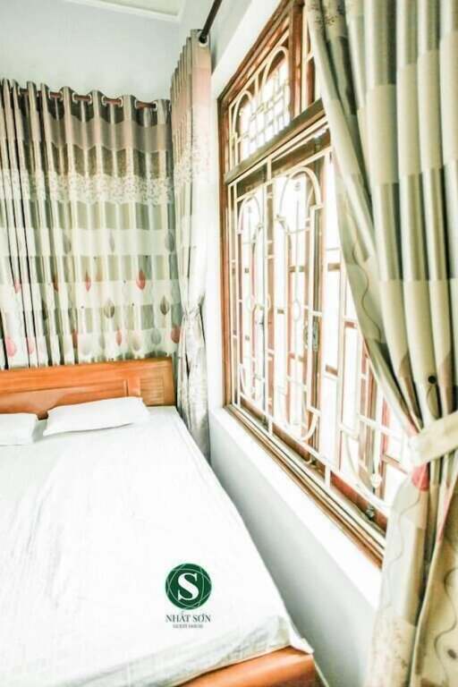 Nhat Son Guesthouse — фото 1