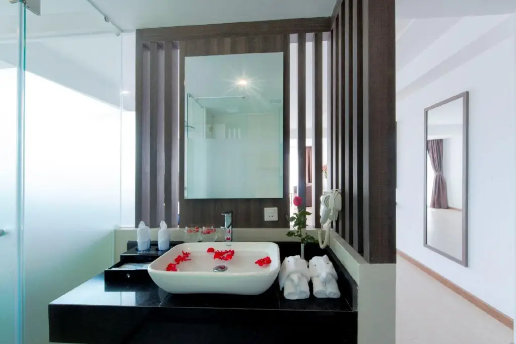 Atlantic Nha Trang Hotel — фото 1