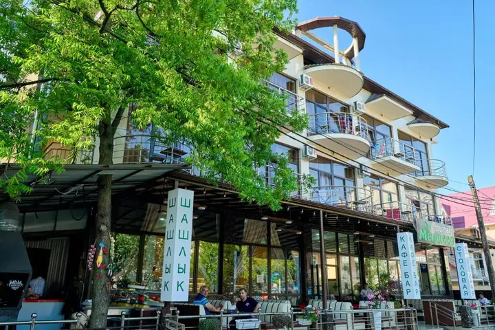 Сочи: Raj Guest House