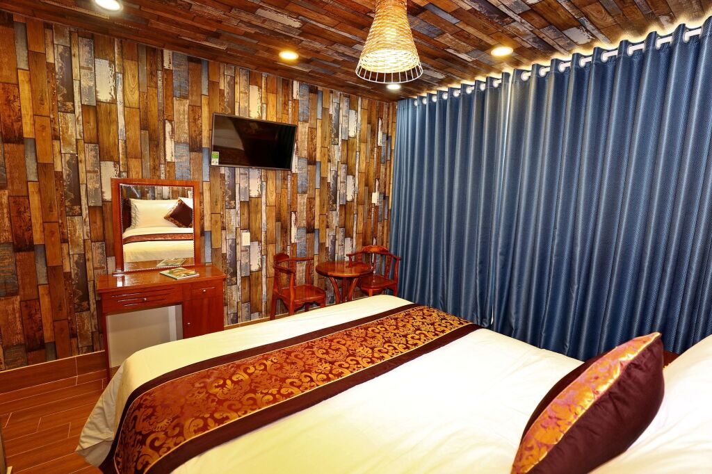 Хошимин: Nest Hotel