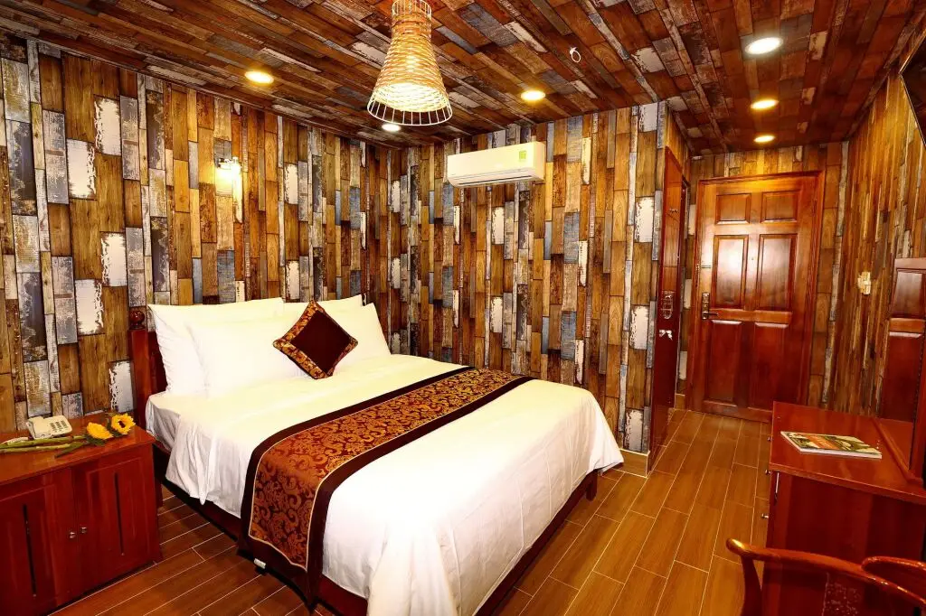 Хошимин: Nest Hotel