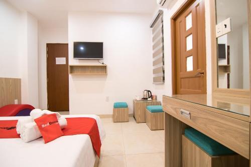 Хошимин: RedDoorz Plus near Le Quang Dinh Street