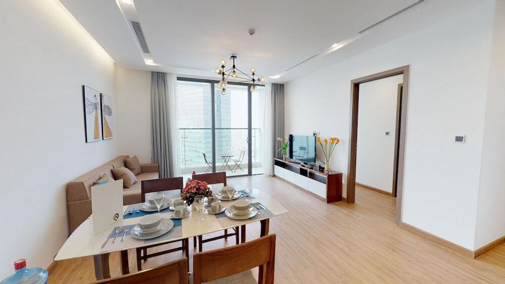 Ханой: Luxury Apartment in Vinhomes Metropolis