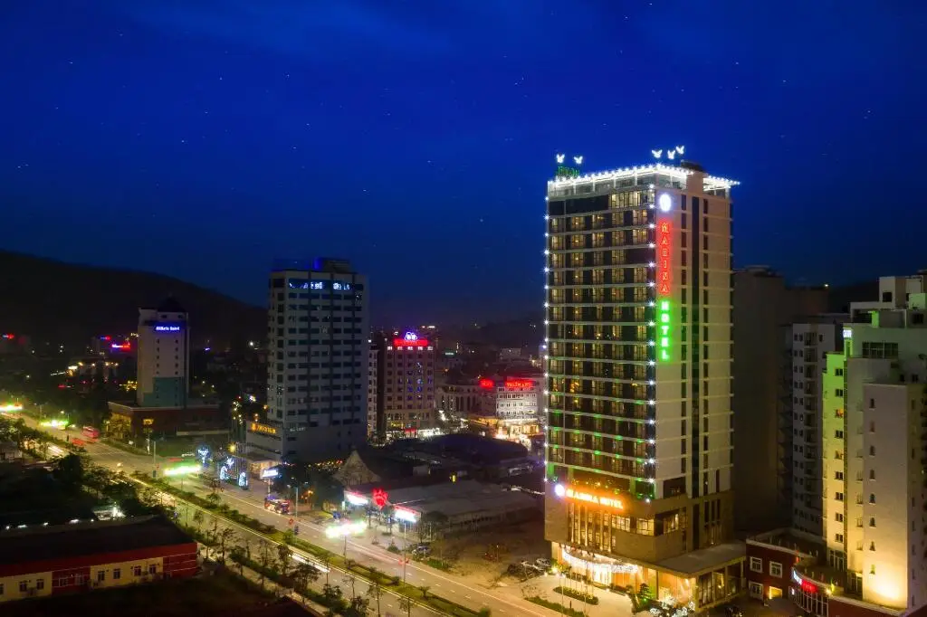 Ha Long Marina Hotel — фото 1