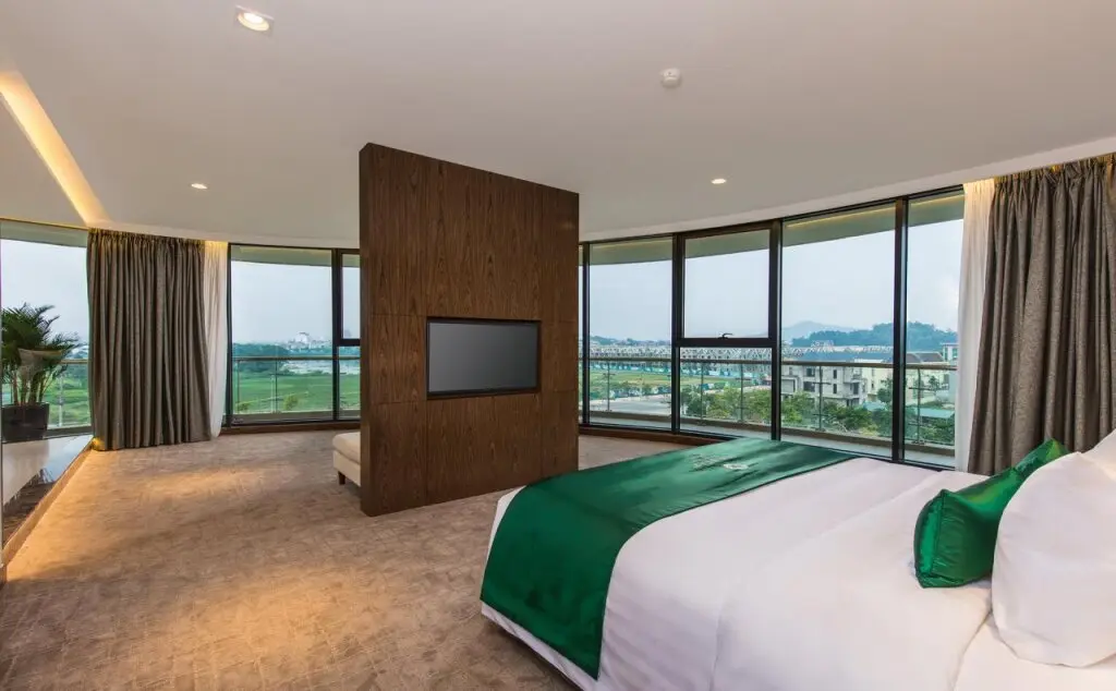 Нгок Куанг: DIC Star Hotels & Resorts Vinh Phuc