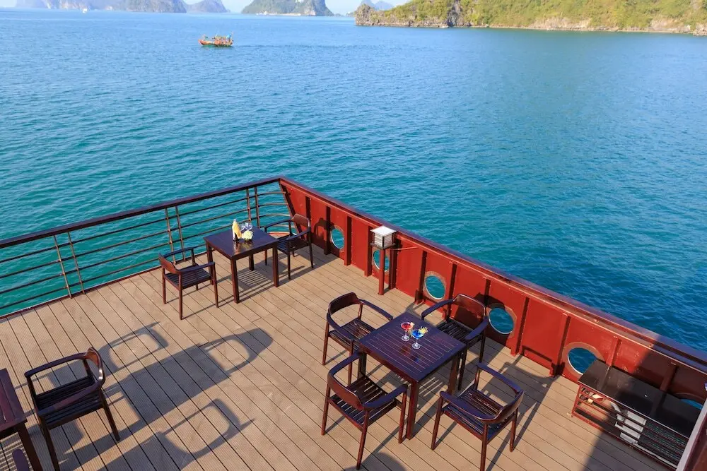 Хайфон: V'Spirit Premier Cruise