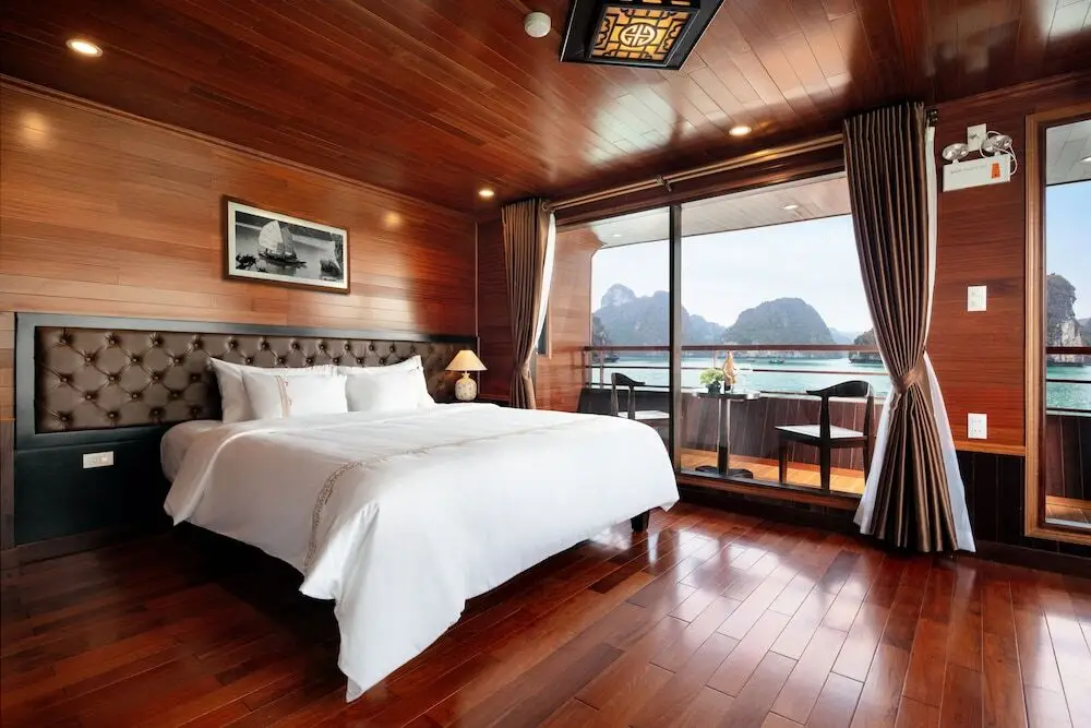 Хайфон: V'Spirit Premier Cruise