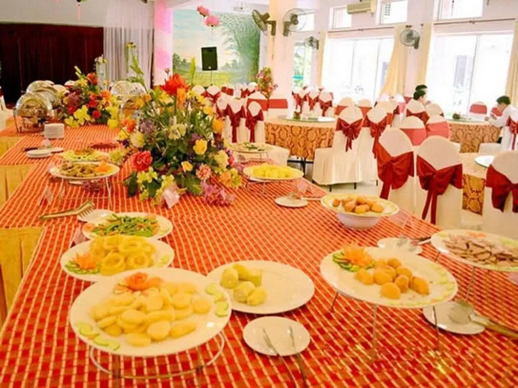 Хатинь: Ngan Ha Hotel