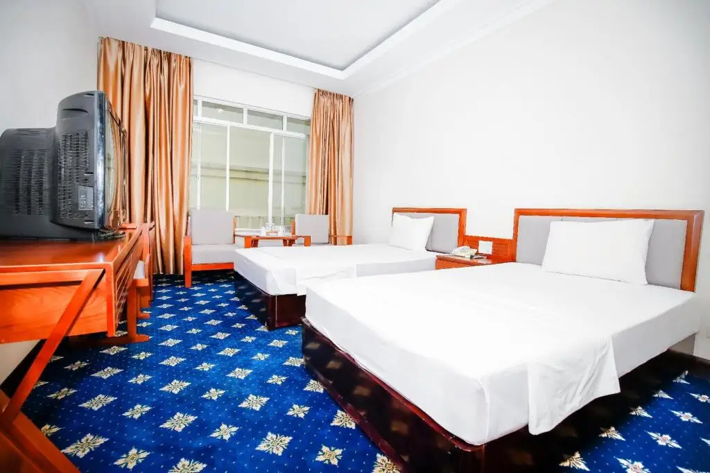 Хатинь: Ngan Ha Hotel
