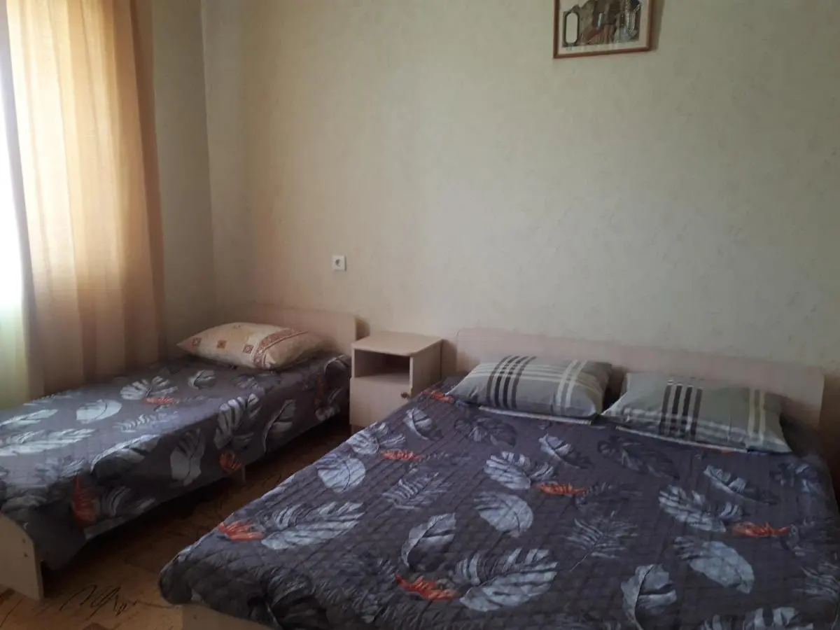 Кучугуры: Guest house Pharaon