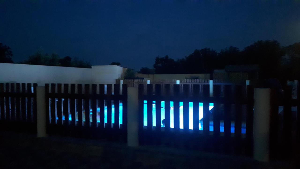 Кучугуры: Guest house Pharaon