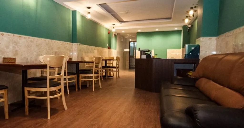 Хошимин: The Prince of Whales Hostel & Bar