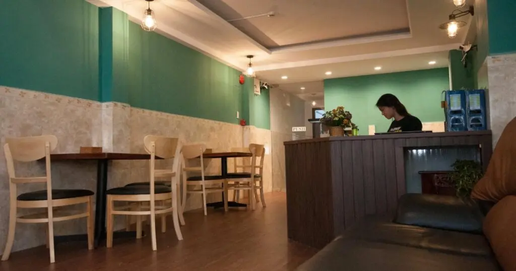 Хошимин: The Prince of Whales Hostel & Bar