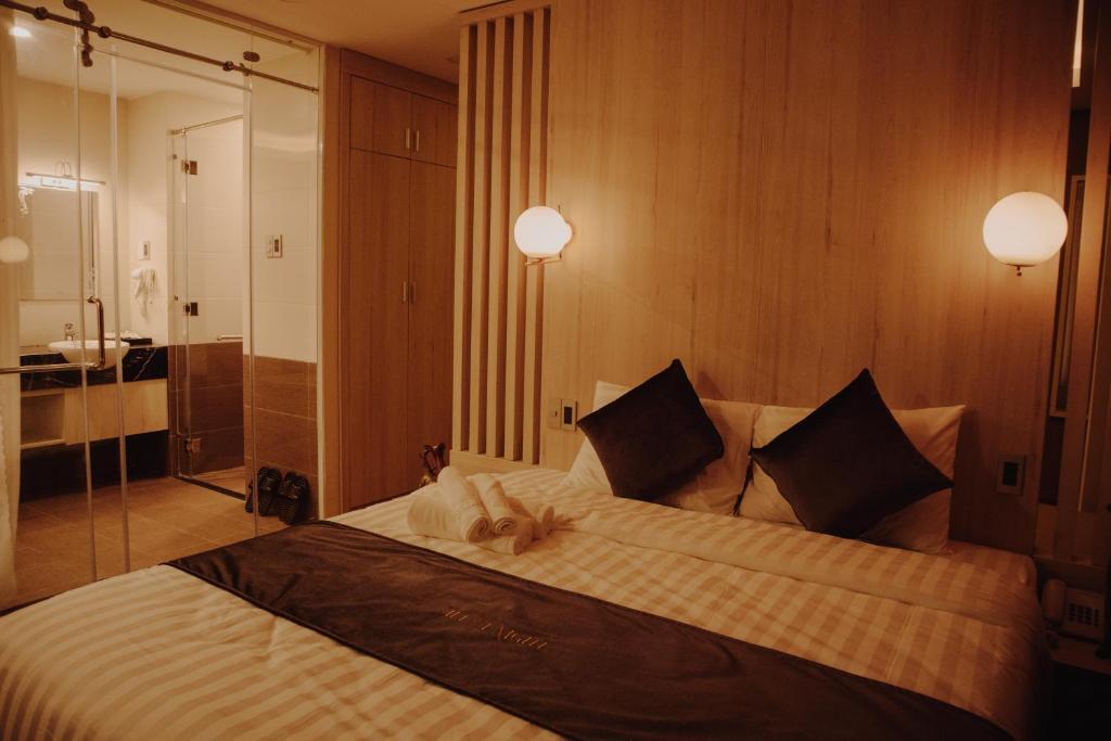Далат: Silent Night Dem Lanh Hotel