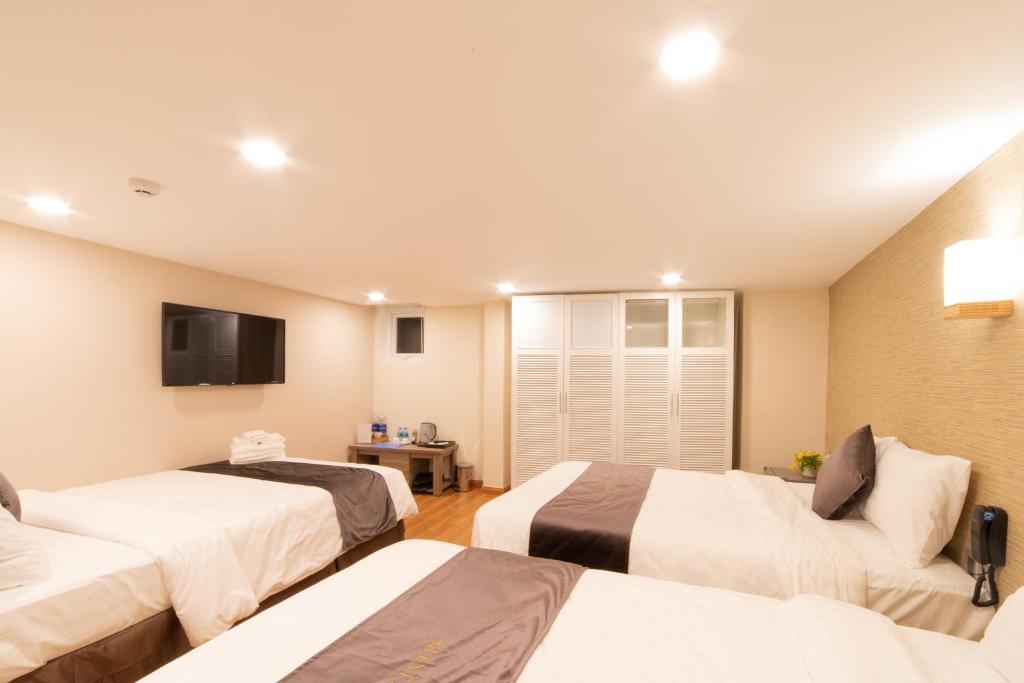Далат: Silent Night Dem Lanh Hotel
