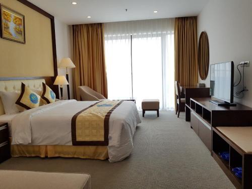 Relax Ha Long Hotel — фото 1