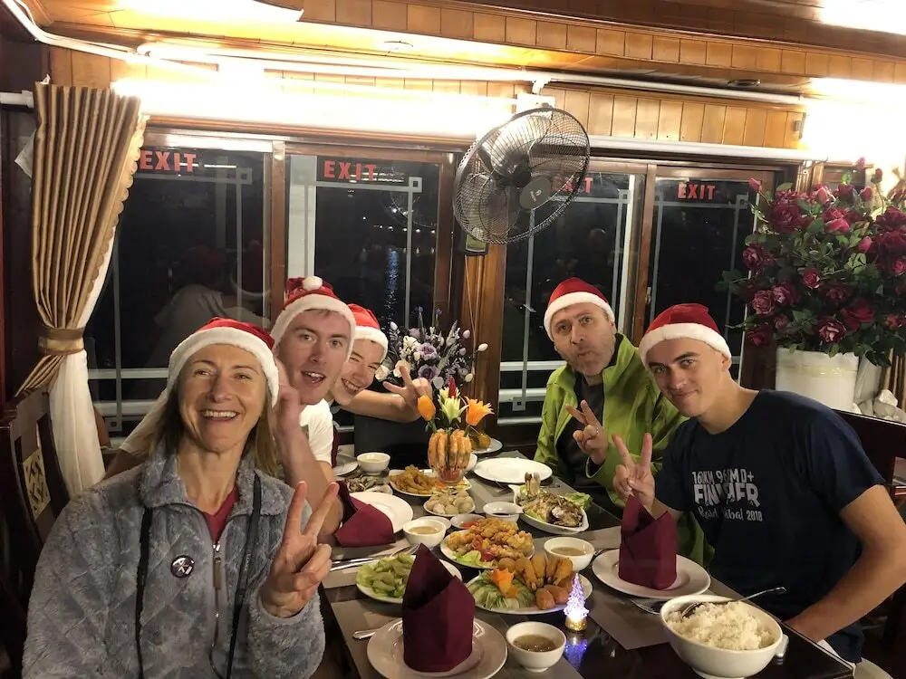 Халонг: Cozy Bay Classic Cruise