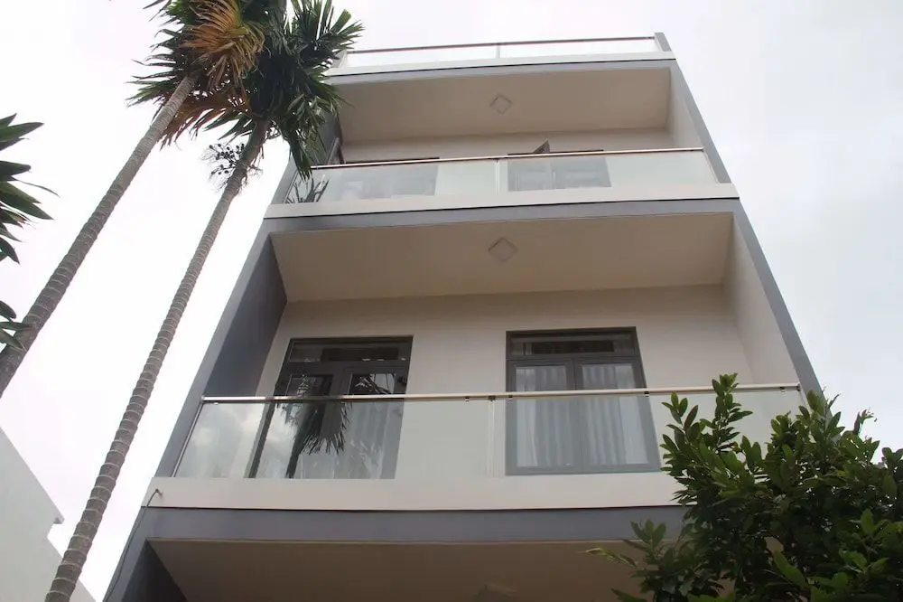 Дананг: YOLO Apartment Homes
