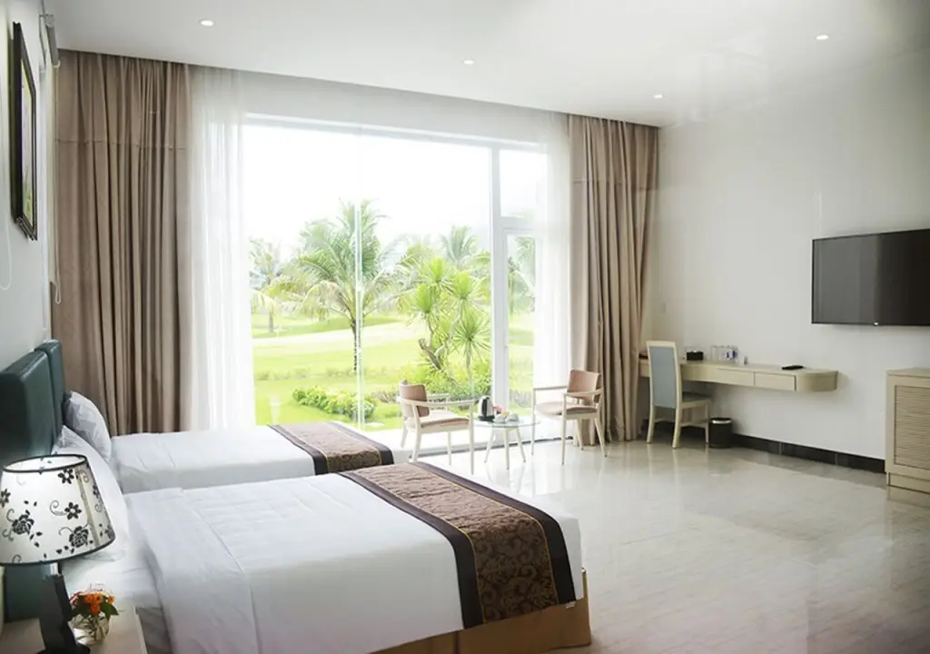 Diamond Bay Golf & Villas — фото 1
